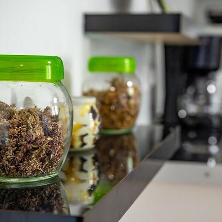 E-M Apartments With Private Pool Винкуран Екстериор снимка
